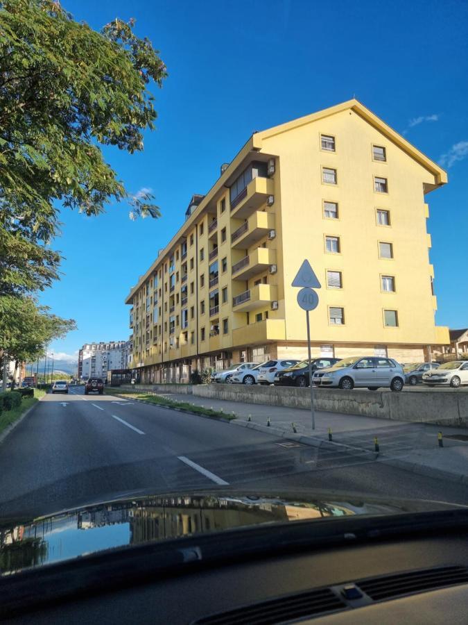 Oksana Apartment Podgorica Exterior foto